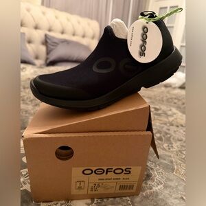 OOFOS Women’s Black Slip-On Sneakers